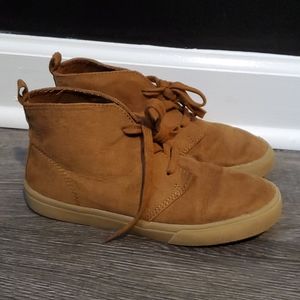 Boys Size 2 Gap Tan Boots